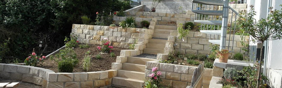 Sandstein Bruchsteine, Mauersteine, Blockstufen, Randsteine, Mauerabdeckung, Verblender, Pflastersteine, Natursteine, Sandsteinplatten, getrommelt